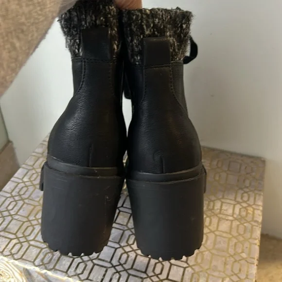 Torrid Sweater Detail Heeled Hiker Booties Women's size 6WW - Picture 5 of 9